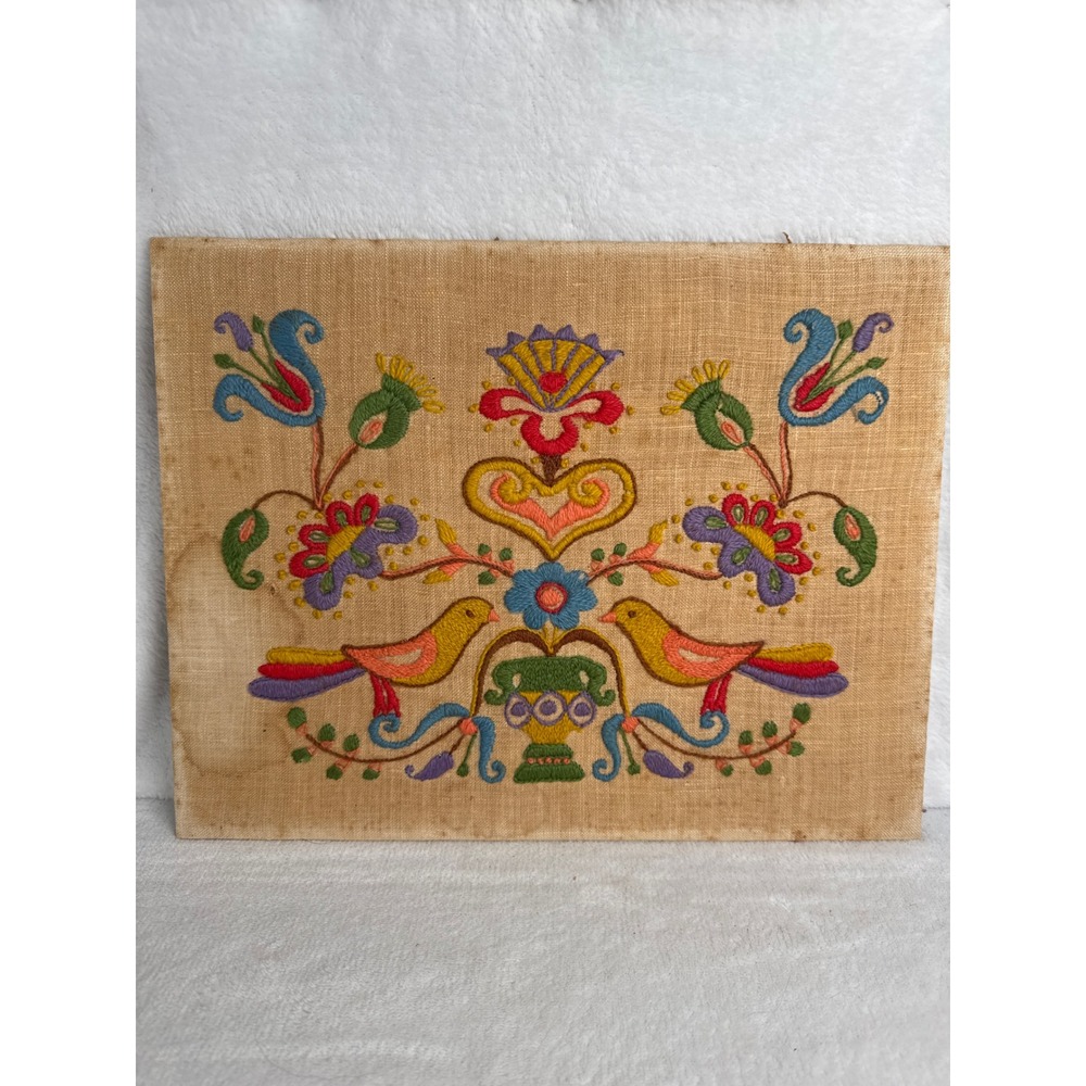 VINTAGE Pennsylvania Dutch Crewel Embroidery Wall Art Unisex OS Tan Fair